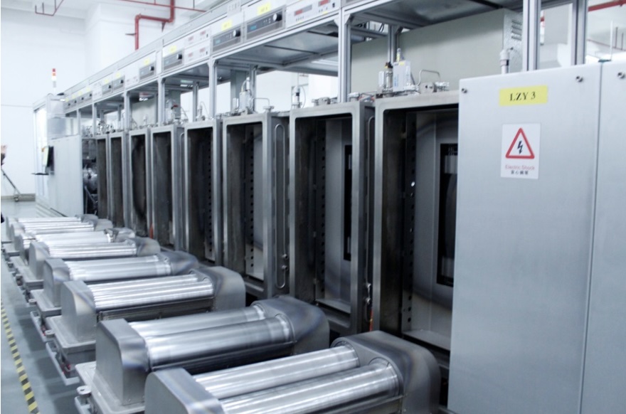 image of laboratory equipment (for a university)
